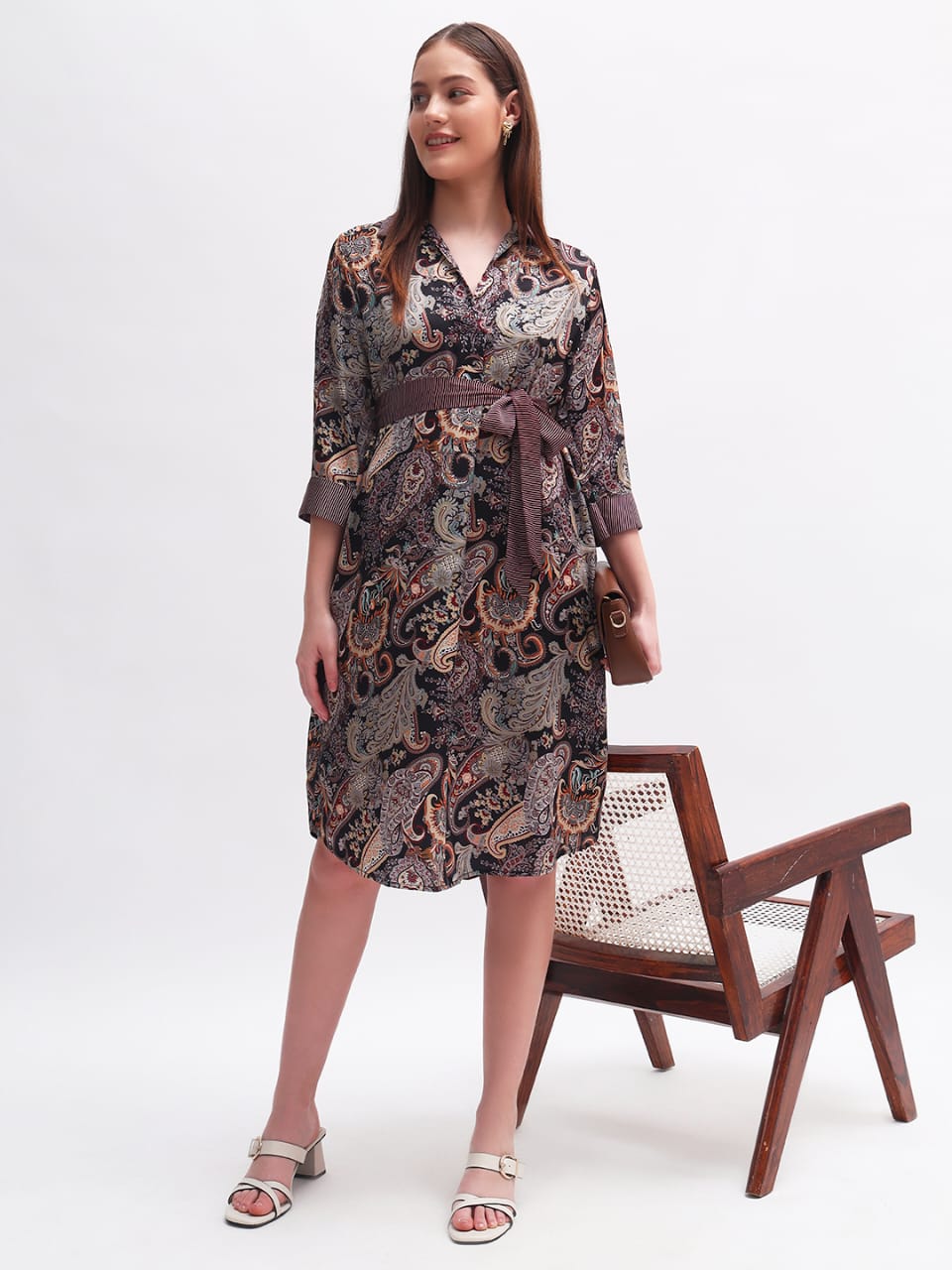 Elegant Paisley Print Wrap Dress with Belt