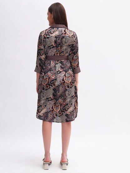 Elegant Paisley Print Wrap Dress with Belt
