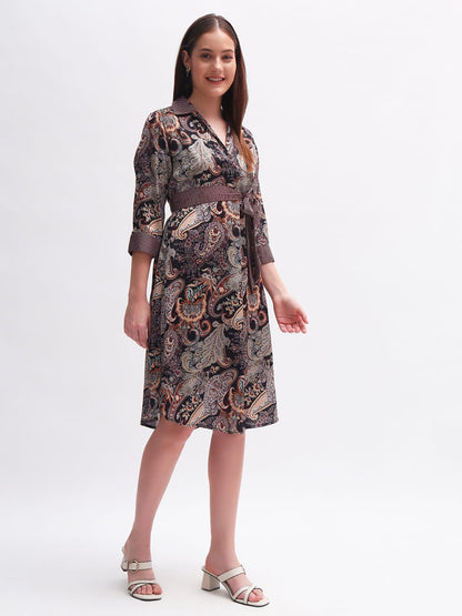 Elegant Paisley Print Wrap Dress with Belt