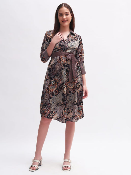 Elegant Paisley Print Wrap Dress with Belt